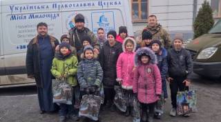 Cвященники Киевской епархии УПЦ доставили гуманитарный груз на Донбасс
