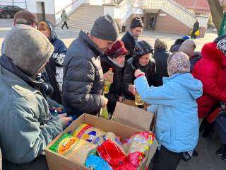 В Херсоне жители получили гуманитарную помощь от Винницкой епархии УПЦ