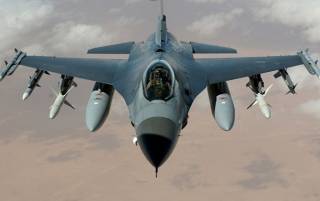 США таки могут передать Украине истребители F-16