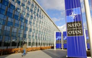 НАТО готовит секретный план на случай участия стран блока в высокоинтенсивном конфликте, — Bloomberg