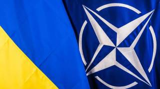 Страны НАТО нарастят производство боеприпасов для Украины