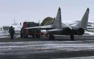 С аэродрома в Ейске исчезли истребители Су-34
