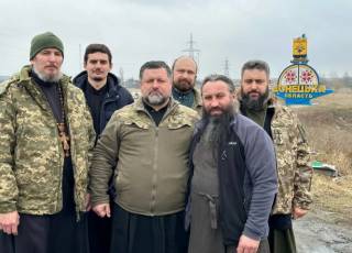 Священники УПЦ совершили духовно-гуманитарную миссию от Бахмута к северу Харьковщины