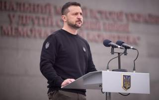 Зеленский заявил о решающем этапе битвы за Украину