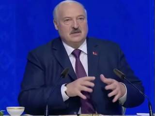 Лукашенко: Лесбиянок я прощаю. Значит мужики не досмотрели, не доработали