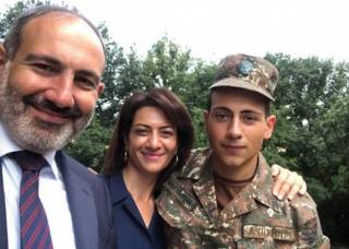 В Армении напали на сына премьер-министра страны