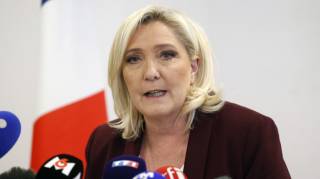 Социологи считают, что следующим президентом Франции станет Марин Ле Пен