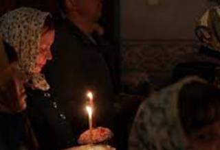 Киевлянам разрешили находиться в церквях в Пасхальную ночь