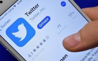 Twitter начал удаление «синих галочек». Под «раздачу» попали и знаменитости
