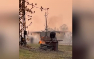В России партизаны на камеру сожгли бомбардировщик Су-24