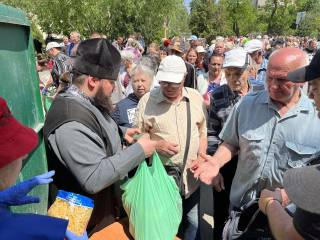 Епархии УПЦ Волыни передали более 20 тонн гуманитарной помощи жителям Херсона