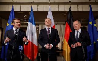 Шольц, Макрон и Дуда в Париже обсудят гарантии безопасности для Украины