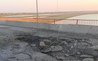 Момент взрыва на мосту в Чонгаре попал на видео