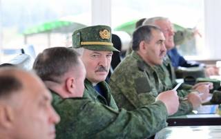 Белорусскую армию привели в полную боевую готовность