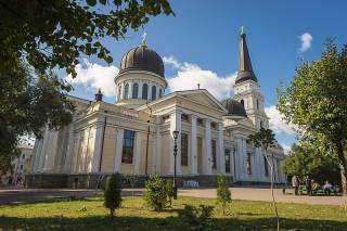 За время войны Одесская епархия УПЦ направила на гуманитарную помощь почти 24 млн грн
