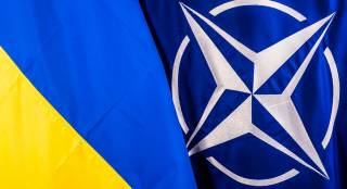 Макрон призвал «придать форму» перспективе вступления Украины в НАТО