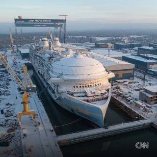 Икона морей: самый большой в мире корабль скоро выйдет в свой первый круиз