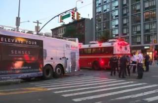 В Нью-Йорке столкнулись два автобуса – пострадали десятки людей