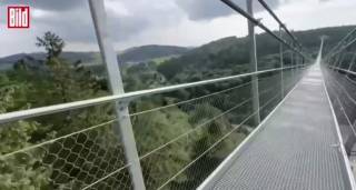 Самый длинный подвесной мост в мире открыт в Германии