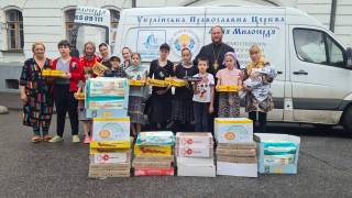 Священники Киевской епархии УПЦ доставили гуманитарную помощь ВСУ и жителям на Востоке