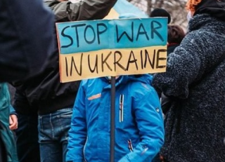 Стало известно, сколько украинцев сейчас находится за пределами страны