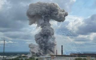 В Подмосковье прогремел мощный взрыв на заводе по производству прицелов