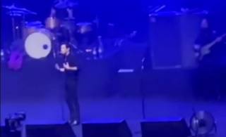 Брэндон Флауэрс: фронтмен группы The Killers попал в скандал из-за российского барабанщика