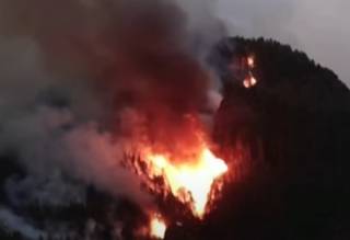 Популярный испанский остров охватил эпичный лесной пожар
