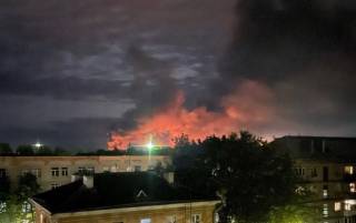 В Пскове уничтожено два военных самолета, еще четыре повреждено, — соцсети