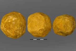 1,4 миллиона лет назад первобытные люди превращали камни в сферы