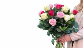 Доставка квітів у Мілан - подарунок ніжності та краси