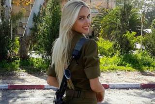 Секс-скандал в Израиле: еврейские девушки-военные устроили интим с палестинским заключенным
