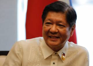 Президент Филиппин поделился жуткой мистической историей о доме своего отца-диктатора