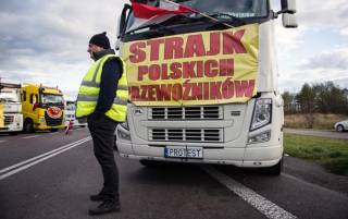 На польско-украинской границе застряла тысяча грузовиков