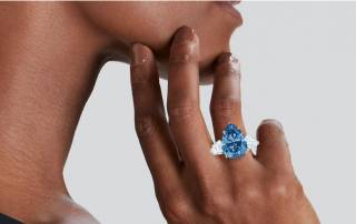 Bleu Royal: самый крупный голубой бриллиант продали за бешенные деньги