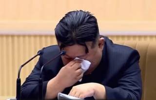 Появилось видео, как плачет Ким Чен Ын