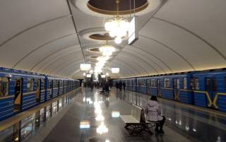 В Киеве на полгода ограничат движение на одной из веток метро