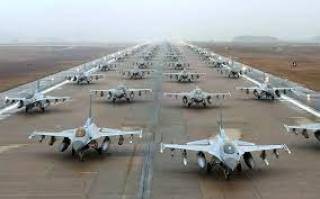 Нидерланды подготовят первые 18 истребителей F-16 для отправки в Украину