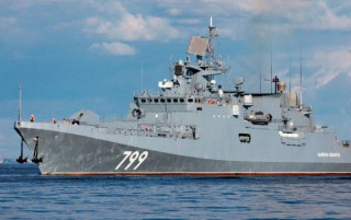 Росія вивела в Чорне море три ракетоносія