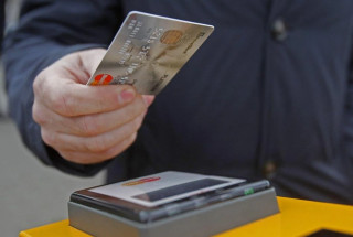 18% податок з надходжень на картку фізособи: Мінфін України дав свої пояснення