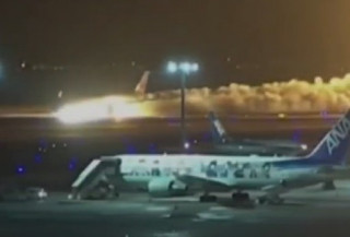 З'явилося відео епічного вогняного НП в аеропорту Токіо