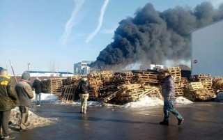 Момент вибуху на заводі у Ростовській області потрапив на відео