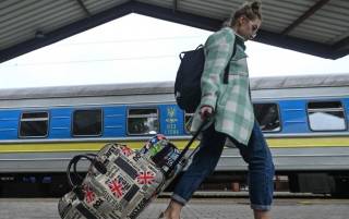 Украинские беженцы массово покидают Польшу