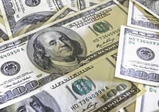 НБУ существенно снизил продажу валюты в январе