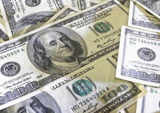 НБУ суттєво знизив продаж валюти у січні