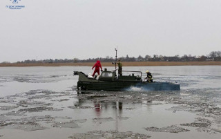 На Київщині в озері знайшли тіло дитини