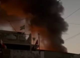 Появилось видео эпичного пожара на индийской фабрике