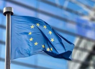 ЕС скорректирует оборонную промышленность с акцентом на Украину