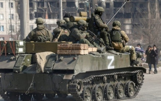 Росія стягнула на захоплені території майже півмільйона військових, - ГУР