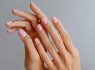 Маникюрная вытяжка: защита здоровья в процессе ухода за ногтями